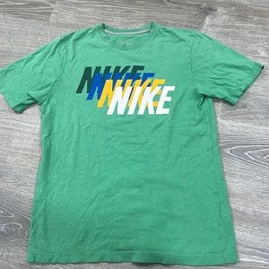 Mens Nike top